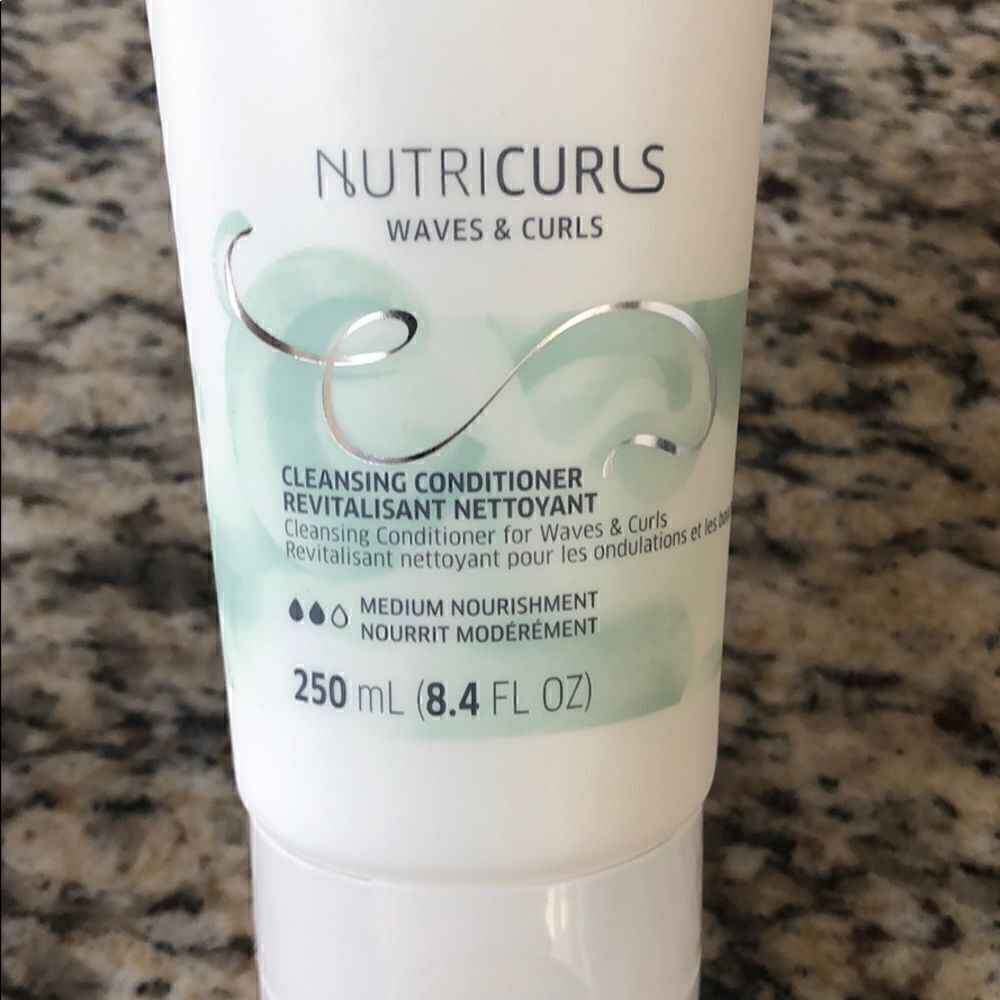 Wella Nutricurls Waves&Curls Cleansing Conditioner - Picture 4 of 5